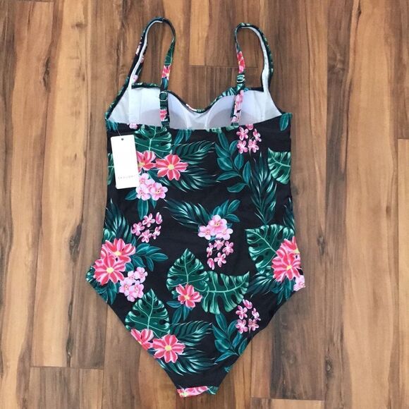 NEW Ekouaer Swimsuit   - Picture 5 of 5